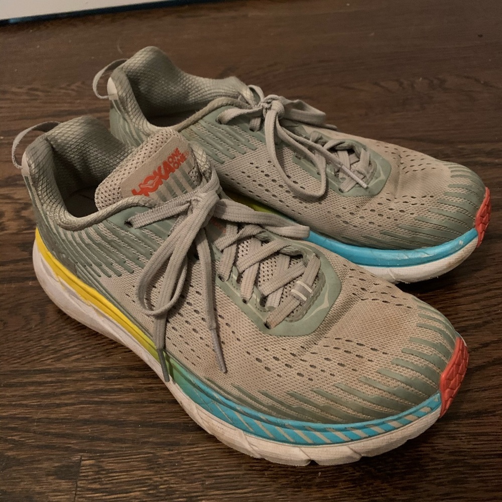 Hoka One One Clifton 5